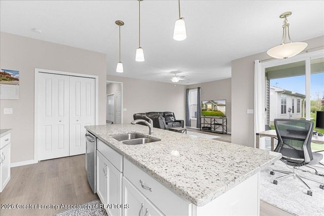3986 Mustang, East Lansing, MI 48823