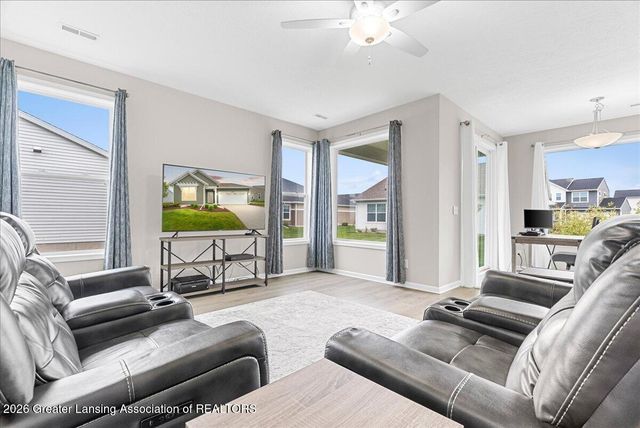 3986 Mustang, East Lansing, MI 48823