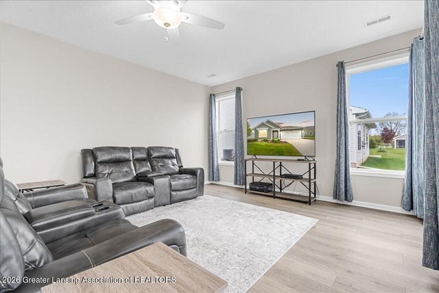 3986 Mustang, East Lansing, MI 48823