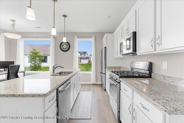 3986 Mustang, East Lansing, MI 48823