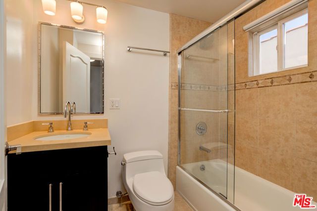 932 S Shenandoah Street 5, Los Angeles, CA 90035