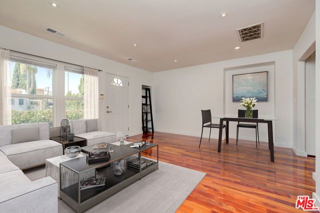 932 S Shenandoah Street 5, Los Angeles, CA 90035