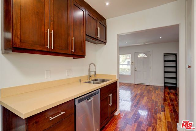 932 S Shenandoah Street 5, Los Angeles, CA 90035