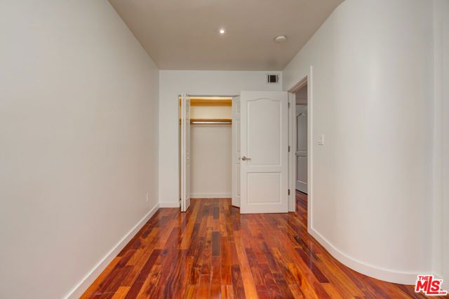 932 S Shenandoah Street 5, Los Angeles, CA 90035