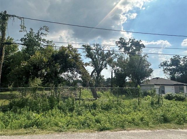 6842 Carothers Street, Houston, TX 77028