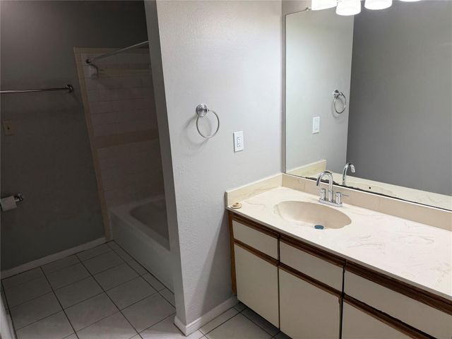 6107 Snug Harbor Boulevard L11, Montgomery, TX 77356