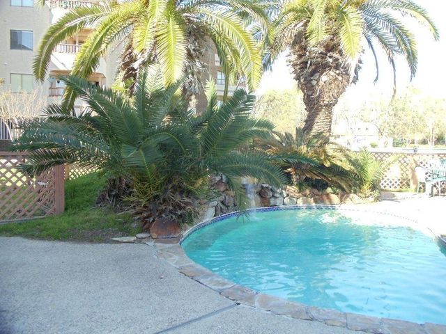 6107 Snug Harbor Boulevard L11, Montgomery, TX 77356