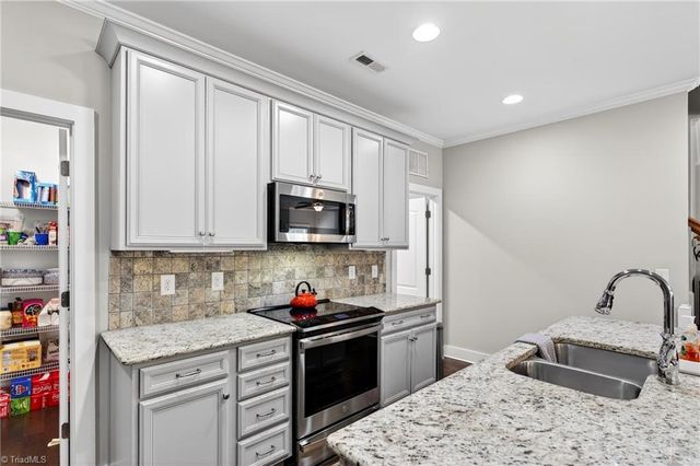 1778 Eastover Drive, Kernersville, NC 27284