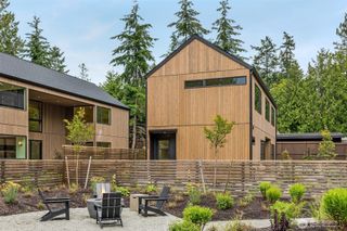 600 Park Avenue NE, Bainbridge Island, WA 98110