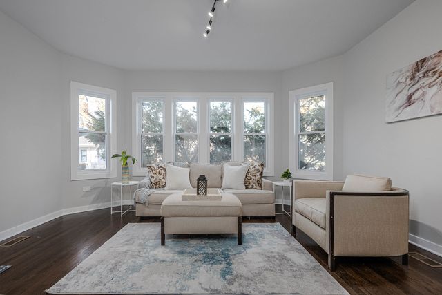 1205 W 97th Place, Chicago, IL 60643