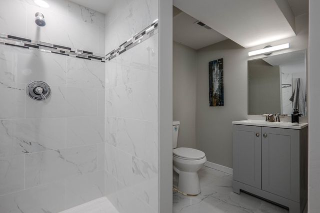 1205 W 97th Place, Chicago, IL 60643