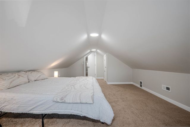 1205 W 97th Place, Chicago, IL 60643