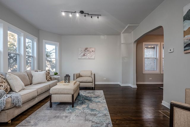 1205 W 97th Place, Chicago, IL 60643