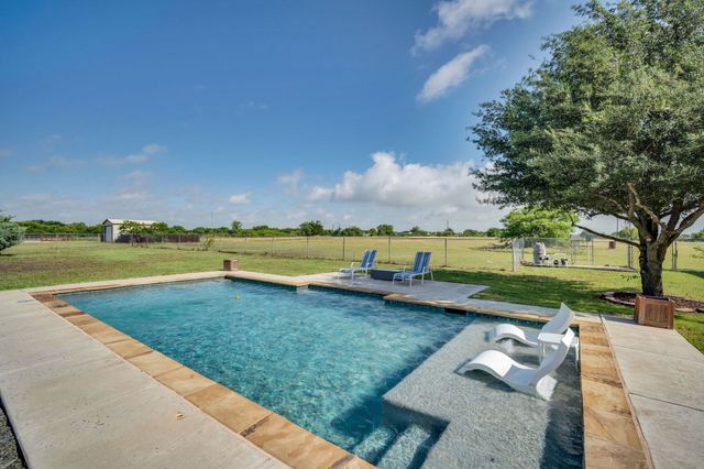 431 Mcalpin Road, Midlothian, TX 76065
