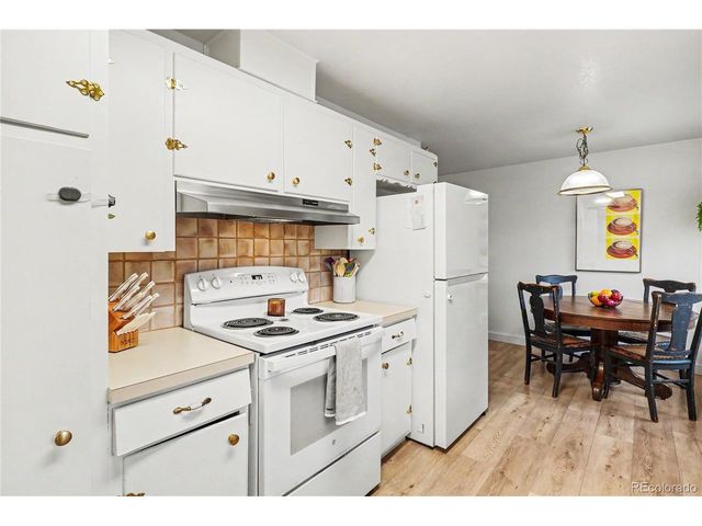 190 E Geddes Ave, Centennial, CO 80122