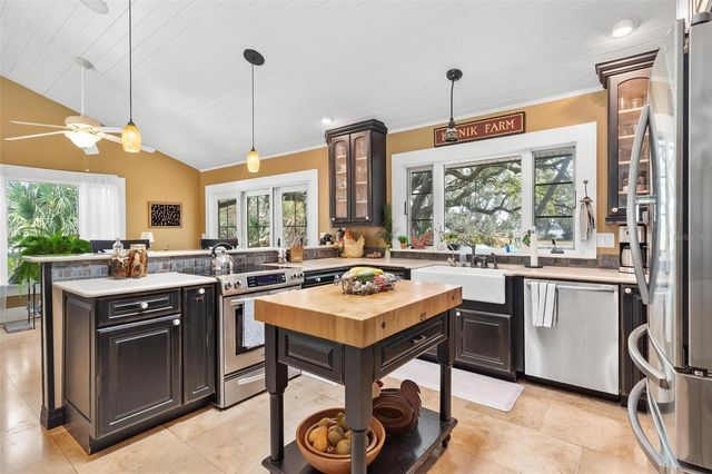 9175 SILVER LAKE DRIVE, Leesburg, FL 34788