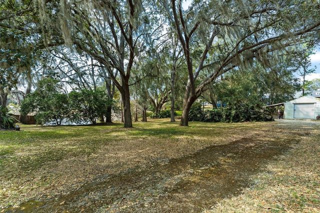 9175 SILVER LAKE DRIVE, Leesburg, FL 34788