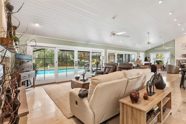 9175 SILVER LAKE DRIVE, Leesburg, FL 34788