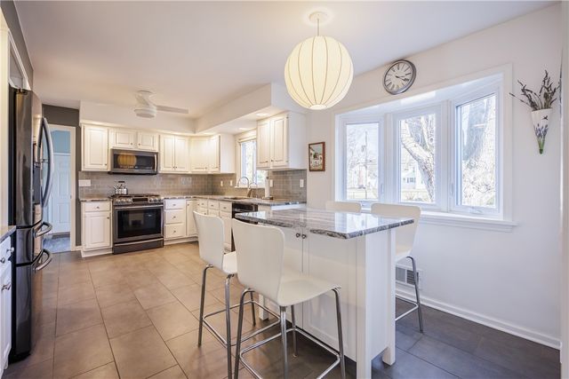 56 Hunters Lane, Brighton, NY 14618