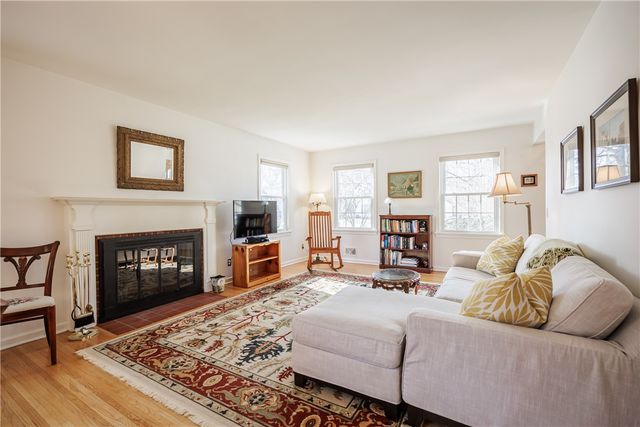 56 Hunters Lane, Brighton, NY 14618