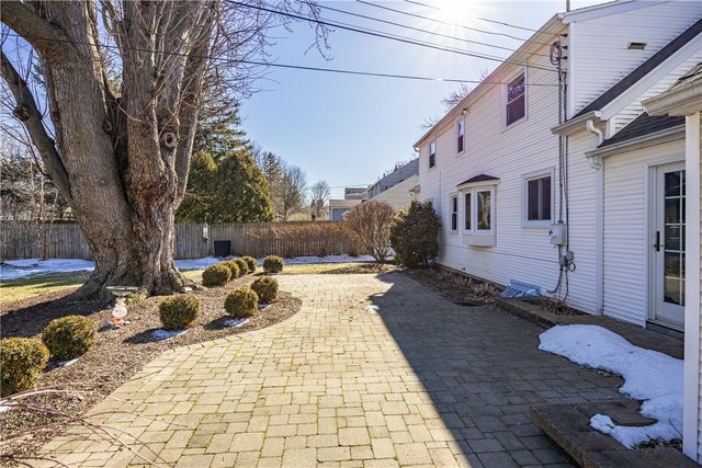 56 Hunters Lane, Brighton, NY 14618