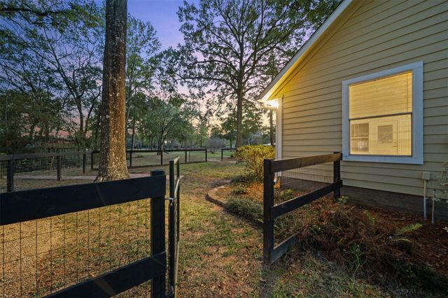 22323 Roberts Cemetery Road, Hockley, TX 77447