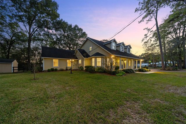 22323 Roberts Cemetery Road, Hockley, TX 77447