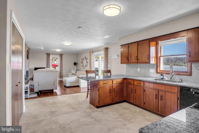 3031 RAYLIGHT DR, York, PA 17402