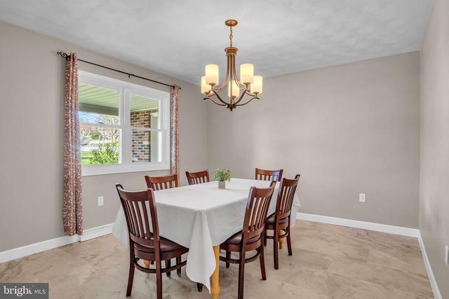 3031 RAYLIGHT DR, York, PA 17402