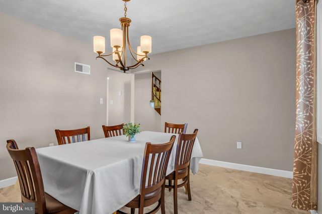 3031 RAYLIGHT DR, York, PA 17402