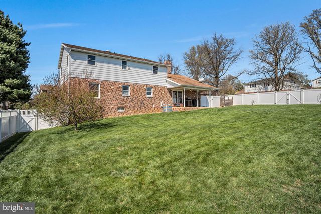 3031 RAYLIGHT DR, York, PA 17402