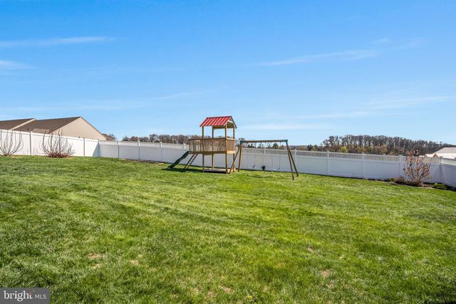 3031 RAYLIGHT DR, York, PA 17402
