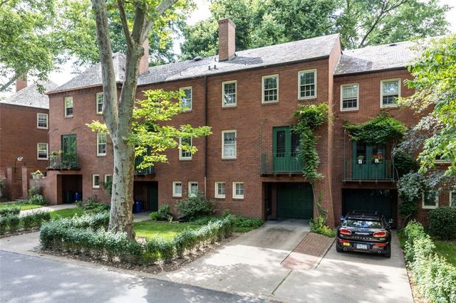 518 Bigham St, Mt Washington, PA 15211