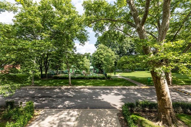518 Bigham St, Mt Washington, PA 15211
