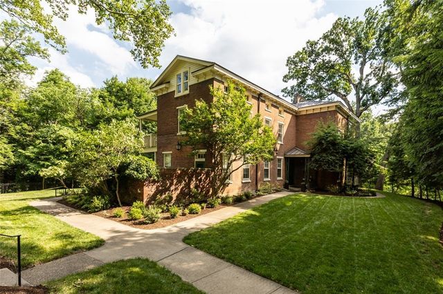 518 Bigham St, Mt Washington, PA 15211