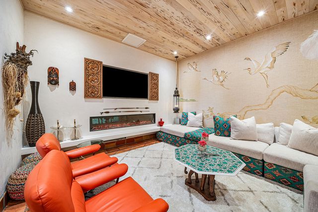 245 Brazilian Avenue, Palm Beach, FL 33480