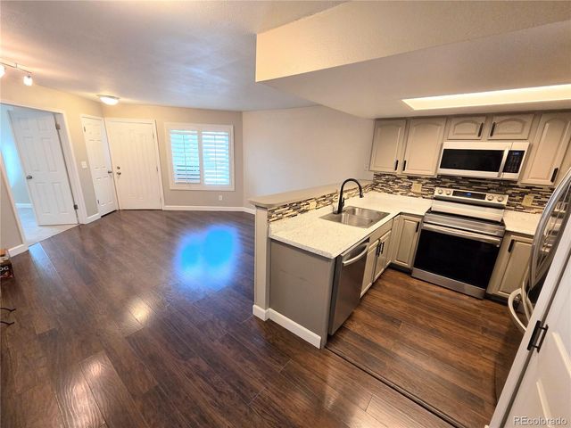 12476 W Nevada Place 105, Lakewood, CO 80228