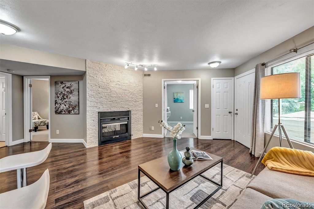 12476 W Nevada Place 105, Lakewood, CO 80228