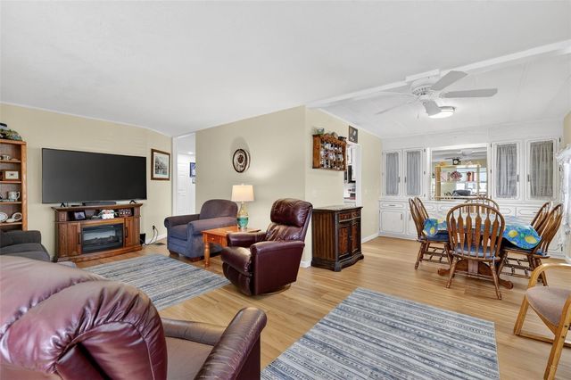 156 ROYAL PALM DRIVE, Leesburg, FL 34748