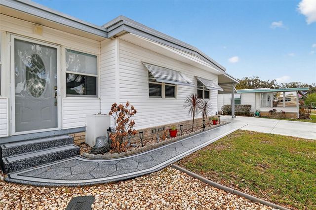 156 ROYAL PALM DRIVE, Leesburg, FL 34748