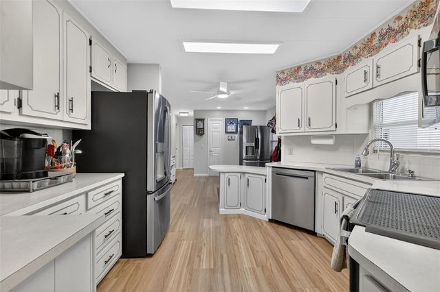 156 ROYAL PALM DRIVE, Leesburg, FL 34748