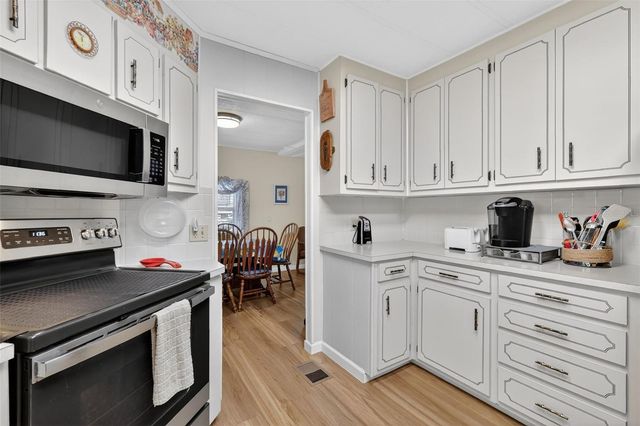 156 ROYAL PALM DRIVE, Leesburg, FL 34748