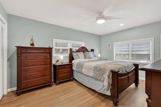 156 ROYAL PALM DRIVE, Leesburg, FL 34748