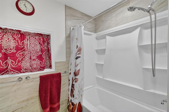 156 ROYAL PALM DRIVE, Leesburg, FL 34748