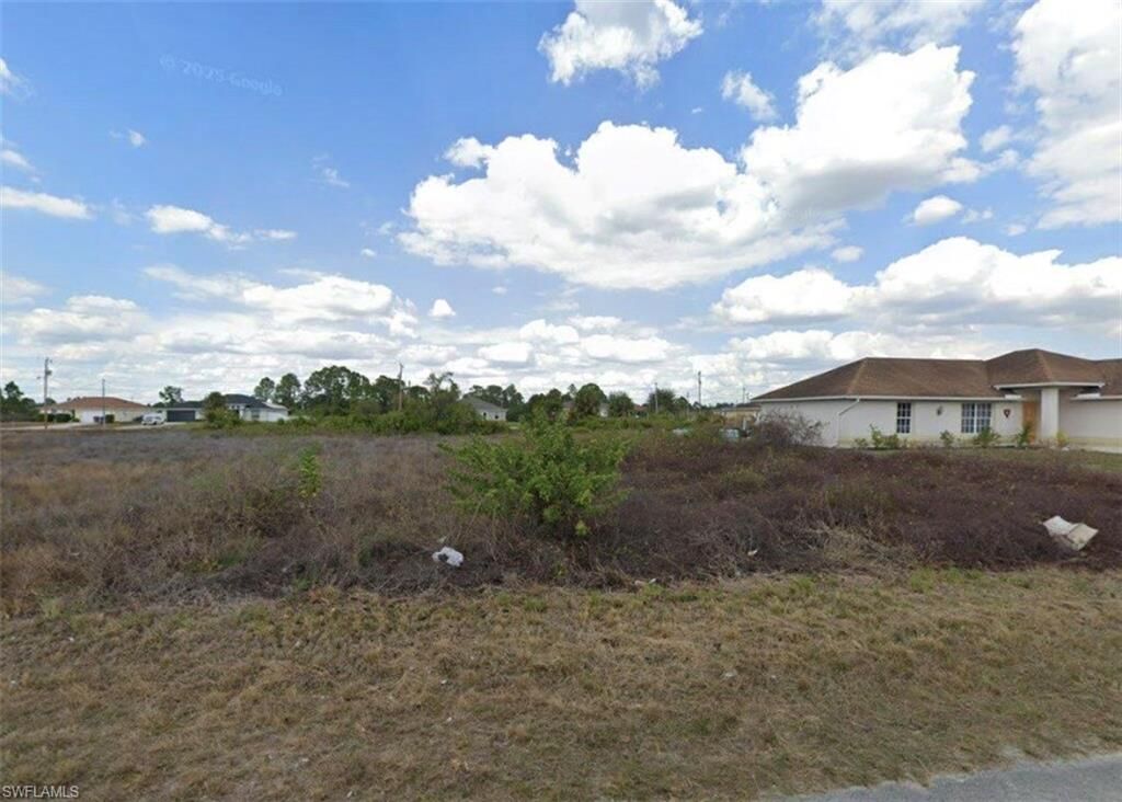 3004 25th ST SW, Lehigh Acres, FL 33976