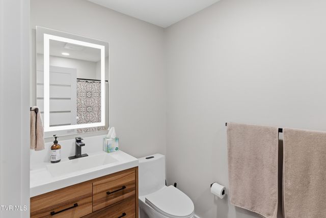 205 Spring Valley Road, Unicoi, TN 37692