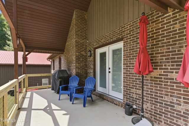 205 Spring Valley Road, Unicoi, TN 37692