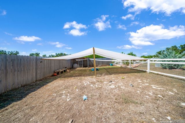 423 Prairie Tea Lane, Canyon Lake, TX 78133