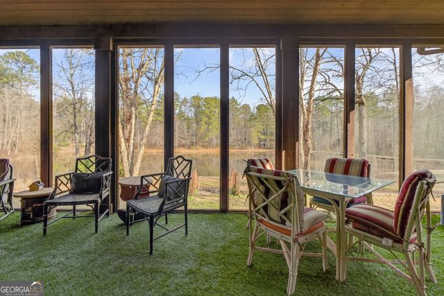 261 McIntosh Circle, Jackson, GA 30233