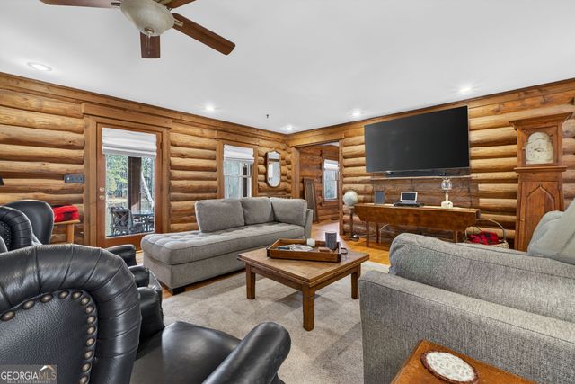 261 McIntosh Circle, Jackson, GA 30233